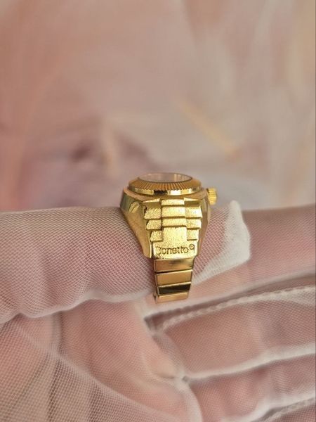 Рідкісний годинник-каблучка W10007 фото