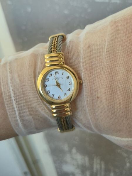 Стильний годинник з гнучким браслетом W10010 фото